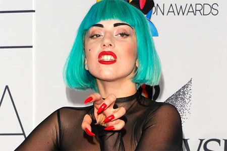 Alemanno: "Spero che Lady Gaga venga a trovarmi" - alemanno gagaF2 - Gay.it Archivio