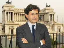 Corsi di formazione per dipendenti su omosessualità al via - alemanno villageBASE - Gay.it Archivio