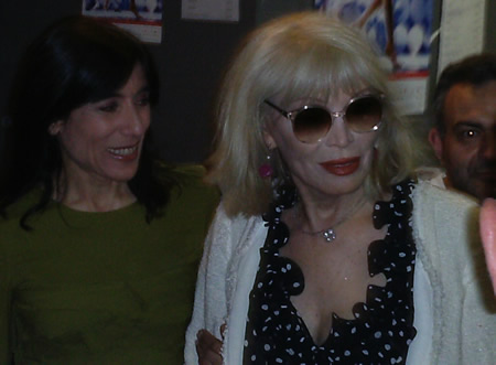 Amanda Lear inaugura a Torino il festival "Teatro a Corte" - amanda torinoF2 - Gay.it Archivio