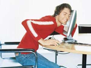 Gaynerd o provoloni? Gaye categorie ai tempi di Facebook - amore chat - Gay.it Archivio