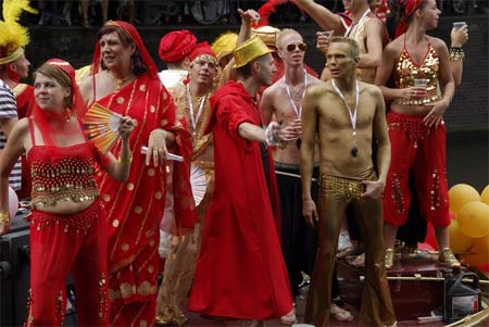 "Noi siamo": una settimana di orgoglio nella Amsterdam gay - amsterdam pride09F1 - Gay.it Archivio