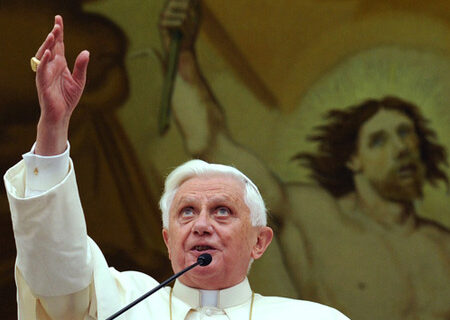 Ratzinger contro l'educazione sessuale e i "nuovi diritti" - anatemaBASE - Gay.it Archivio