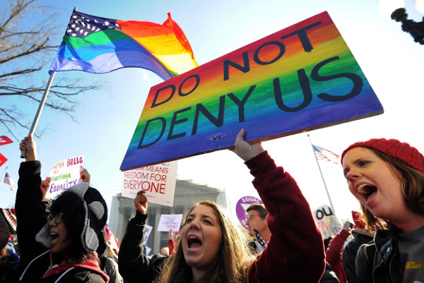 Sono quasi un milione i gay e le lesbiche sposate negli USA - appello napoli matrimonio2 - Gay.it Archivio