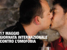 Baci gay protagonisti contro l'omofobia - arcigayomofobia2011BASE - Gay.it Archivio