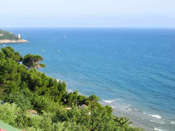 Guardie armate private all'Arenauta contro i naturisti - arenauta guardieF4 - Gay.it Archivio