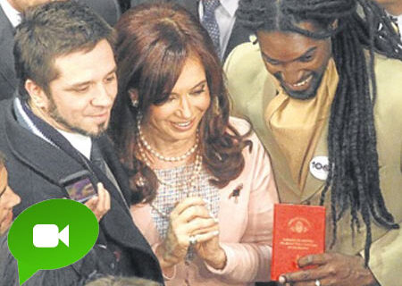 La Presidente argentina firma la legge delle nozze gay - argentina nozze video5BASE - Gay.it Archivio
