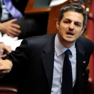 Vicepresidenza Camera, il PDL candida... una drag - baldelli boldrini1 - Gay.it Archivio