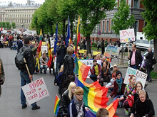 Centinaia a Vilnius, la polizia carica i contestatori - baltic pride caricheBASE 1 - Gay.it Archivio