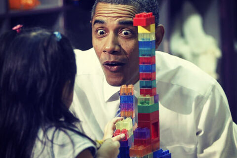 Obama-show contro gli stereotipi di genere nei regali per bambini - barack obama BS - Gay.it Archivio