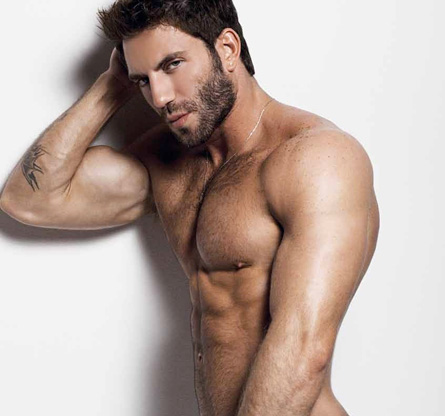 Disney: ok alla barba. Rimane divieto orecchino agli uomini - barbadisneyF1 - Gay.it Archivio