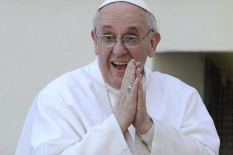 Il papa incontrerà Arcigay Napoli durante la sua visita a Scampia - bergoglio incontro napoli 1 - Gay.it Archivio
