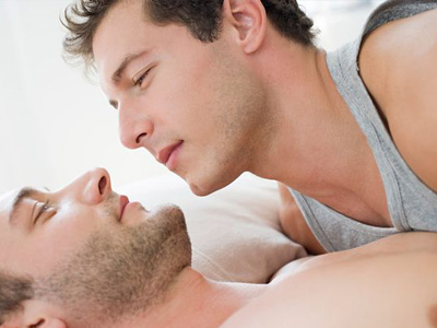Le coppie gay più soggette a patologie: colpa delle discriminazioni - Gay.it Archivio