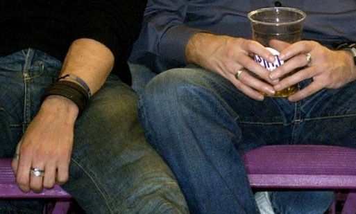 Giornata di orgoglio. Anche Bisex - Gay.it Archivio