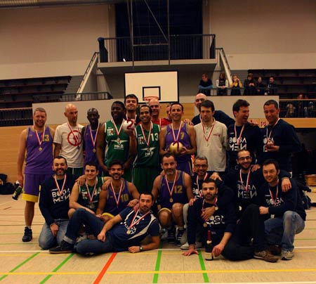 Sul podio di Düsseldorf il primo team italiano gay di basket - boga basketF1 - Gay.it Archivio