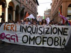 "Pride: cambiamo percorso". Merola: "Polemiche provinciali" - bologna pride polemiche bisF2 - Gay.it Archivio
