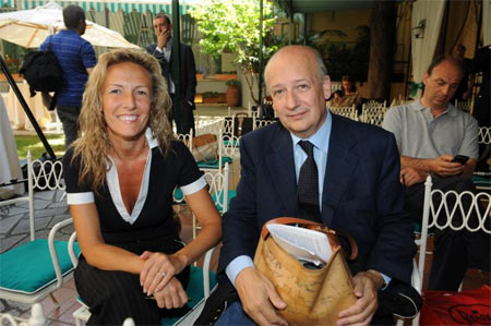 Bondi: "Io e Manuela a favore delle coppie gay. Anzi no" - bondi repettiF1 - Gay.it Archivio
