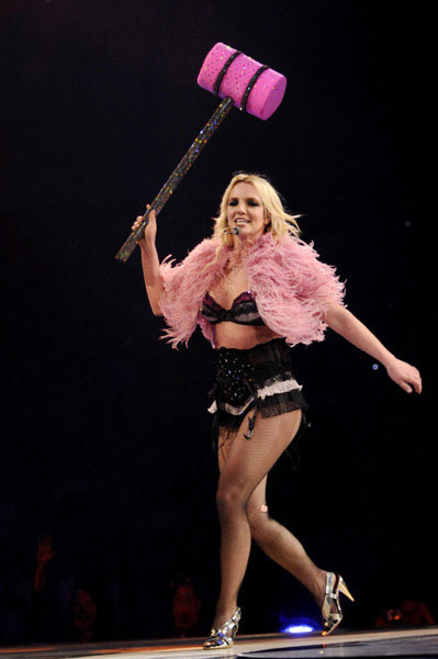 Britney torna in forma smagliata - britcirucstourF3 - Gay.it Archivio