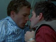 Brokeback di nuovo in TV il 17 marzo. Con tanto di baci - brockkisscensuraBASE - Gay.it Archivio