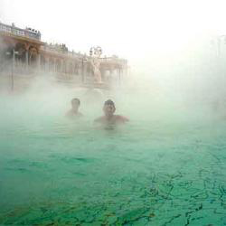 Magica Budapest - budapestF3 - Gay.it Archivio