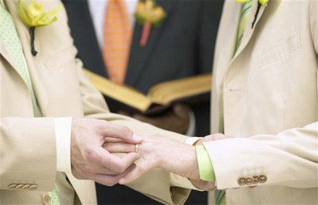 Croazia: approvata la legge che riconosce le unioni gay - canada coppieF1 - Gay.it Archivio