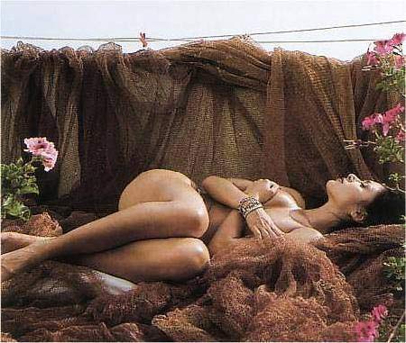 La Carfagna rincara la dose: "Il Gay Pride? Esibizionismo" - carfagna schedaF3 - Gay.it Archivio
