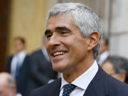 Casini ancora all'attacco: "Imporre matrimoni gay è violenza" - casini adozioniF1 - Gay.it Archivio