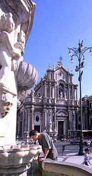 Aggredito a Catania nell'indifferenza. Prognosi di 25 giorni - catania03 - Gay.it Archivio