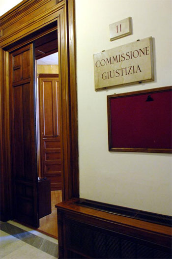Commissione Giustizia vota contro legge omofobia - conciacamerabocciaF1 - Gay.it Archivio