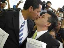 Connecticut approva le nozze gay. È il terzo stato a farlo - connecticutBASE - Gay.it Archivio