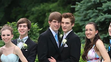 Brad e Dylan: da "coppia più bella" a star del ballo della scuola - coppia liceoF1 - Gay.it Archivio