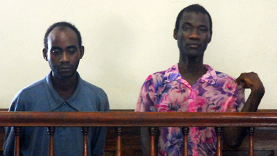 Si separa la coppia gay del Malawi: Steven sposerà una donna - coppia malawi separataF3 - Gay.it Archivio