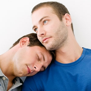 Parma: "Froci. vergognatevi" e poi partono gli sputi - coppia parmaF2 - Gay.it Archivio