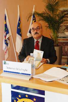 Mora: "Amore senza sesso". Family Day: "Storia stomachevole" - coronadellefoglieF1 - Gay.it Archivio