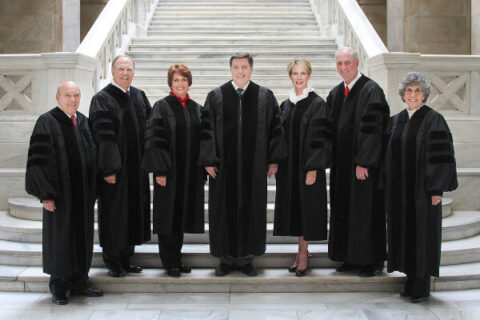La Corte Suprema dell'Alabama blocca i matrimoni egualitari - corte suprema alabama matrimonio gay 1 - Gay.it Archivio