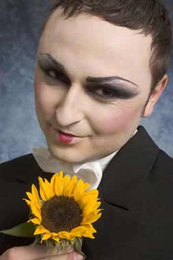 Gennaro Cosmo Parlato e Tracy Young in scena al Gay Village - cosmoparlato F1 - Gay.it Archivio