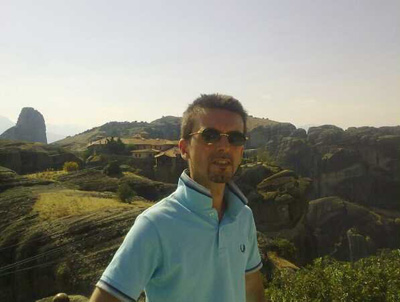 Non ha detto di essere gay. Bufera nell'IdV - cresciidvF2 - Gay.it Archivio
