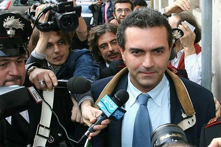 Le unioni gay decisive per le alleanze, o forse no - demagistris - Gay.it Archivio