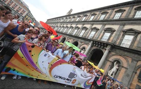 De Magistris candida Napoli per il Pride 2014: "Vicini al movimento" - demagistris prideF3 - Gay.it Archivio