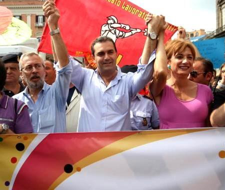 De Magistris candida Napoli per il Pride 2014: "Vicini al movimento" - demagistris pride napoli1 - Gay.it Archivio