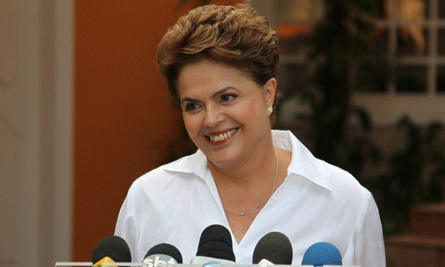 Un deputato a Dilma Rousseff: "Se è lesbica lo dica!" - dilmaF1 - Gay.it Archivio