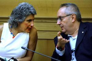 Di Pietro: "Pd e Pdl come due maschi a letto", poi si scusa - dipietro omofoboF3 - Gay.it Archivio