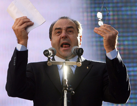 Di Pietro: "Subito in aula la legge contro l'omofobia" - dipietromofobiaF1 - Gay.it Archivio
