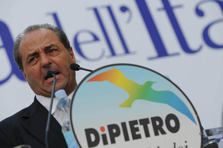 Di Pietro: "Subito in aula la legge contro l'omofobia" - dipietromofobiaF2 - Gay.it Archivio