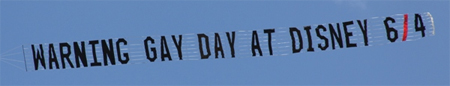 Il 2 giugno il Disney GayDay a Orlando: famiglie in rivolta - disney gay dayF5 - Gay.it Archivio