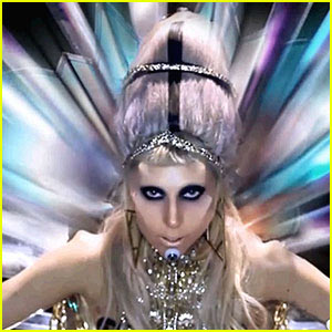 Tre drag queen contro Lady Gaga: "Offensiva e arrogante" - drag contro gagaF3 - Gay.it Archivio