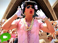 Flashmob gigantesco a Sydney in stile drag - dragsydneyBASE - Gay.it Archivio
