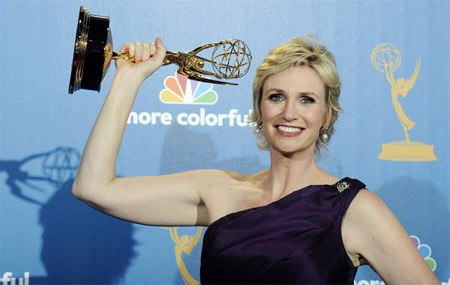 "Modern Family" batte "Glee" e vince agli Emmy Awards - emmy2010F3 - Gay.it Archivio