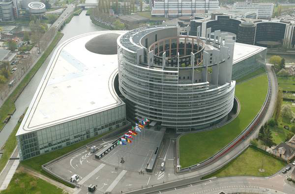 Parlamento Europeo vota per un'accelerazione delle politiche lgbt - europa Lunacek1 - Gay.it Archivio