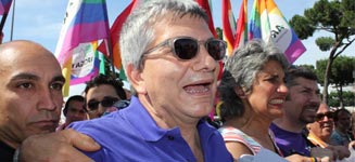 Un milione di presenze per un Europride da record - europrdie2011vendolaconcia - Gay.it Archivio