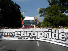 Europride: il Mieli riceve il testimone da Varsavia - europrideromaBASE 2 - Gay.it Archivio